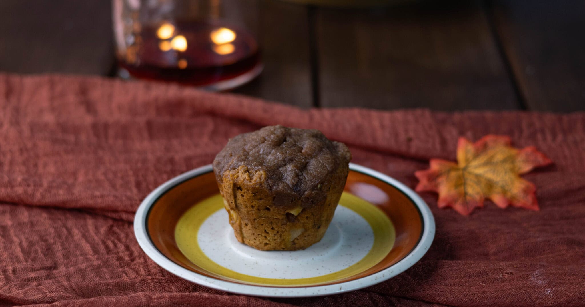 Pumpkin Apple Crumble Muffins