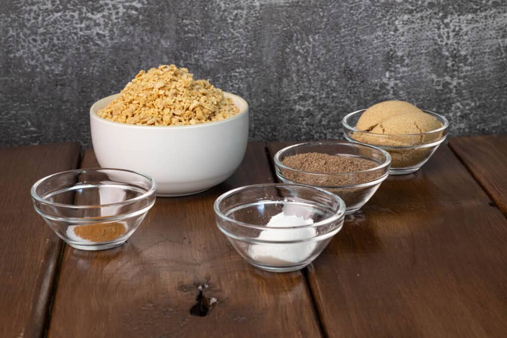 Pumpkin pie crust ingredients.