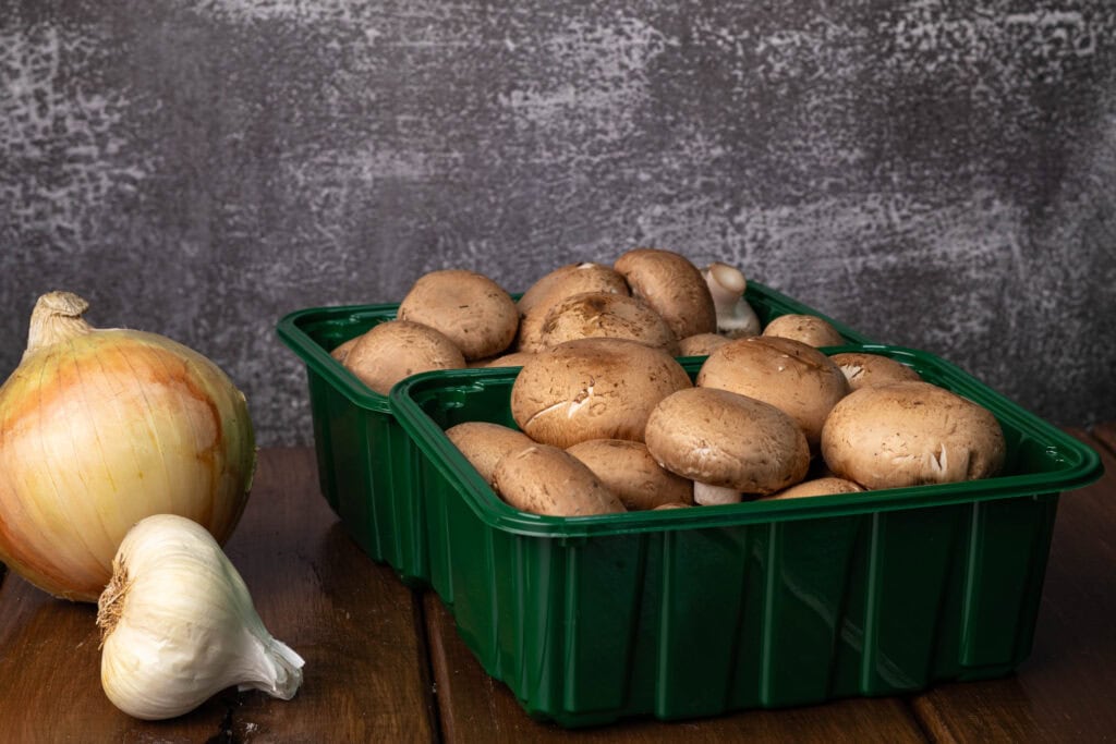 Garlic, onion and mushrooms.