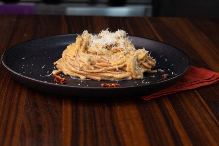 Vegan high protein sundried tomato pasta